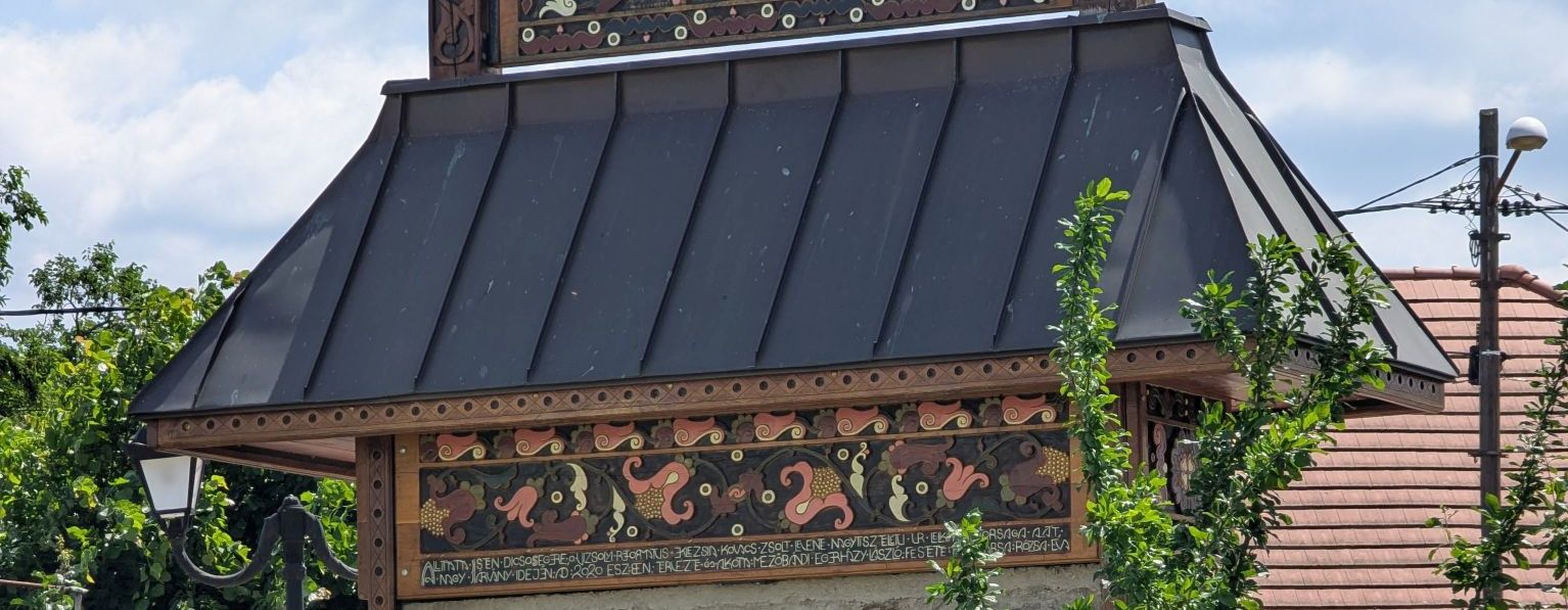 Vizsolyi templomkert kapuja